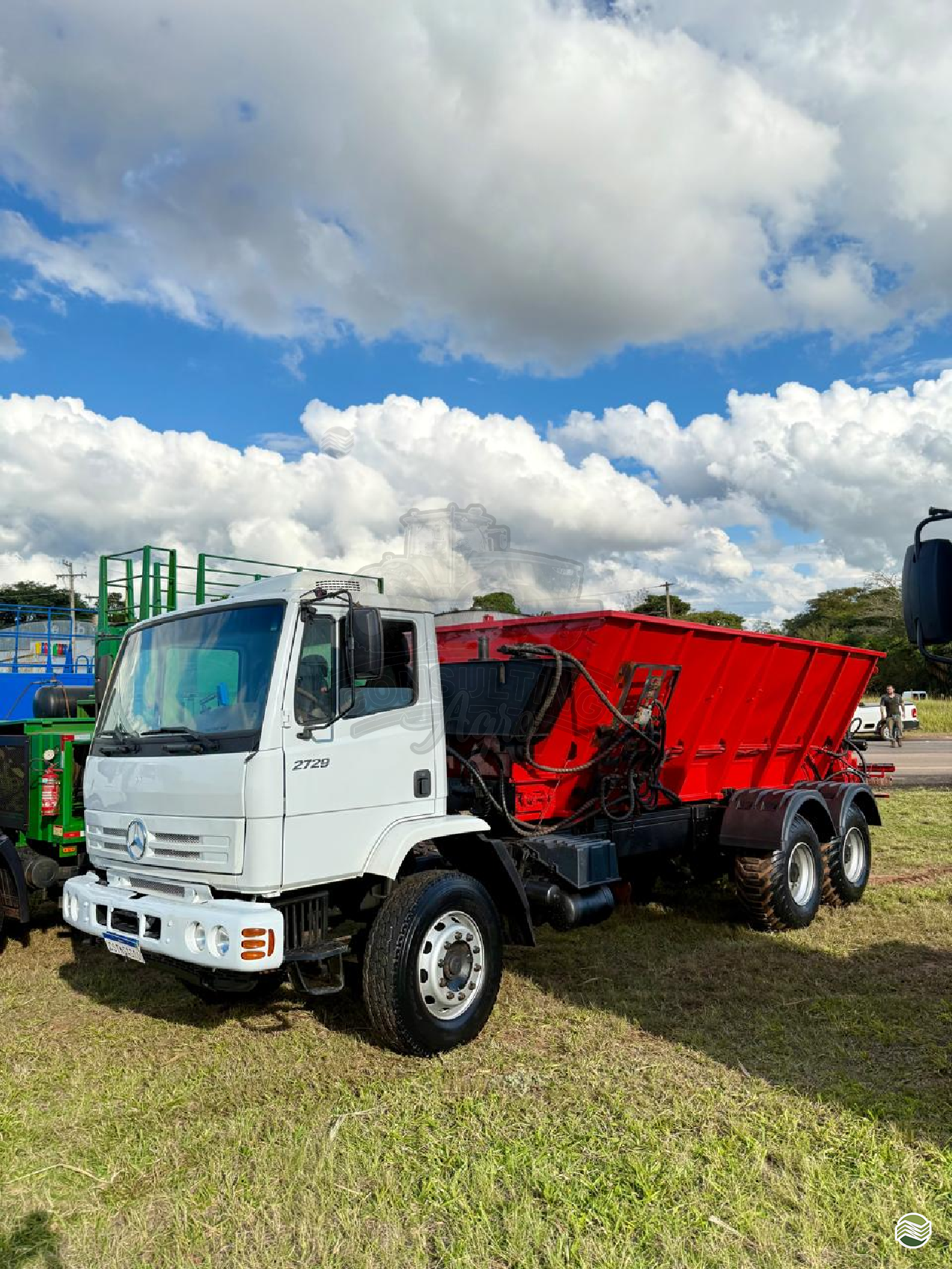 CAMINHAO MERCEDES-BENZ MB 2729 Distribuidor de Fertilizantes Consulting Agro ITUVERAVA SÃO PAULO SP